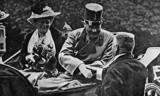 Francis-Ferdinand-Sophie-Austria-carriage-Sarajevo-assassination-June-28-1914
