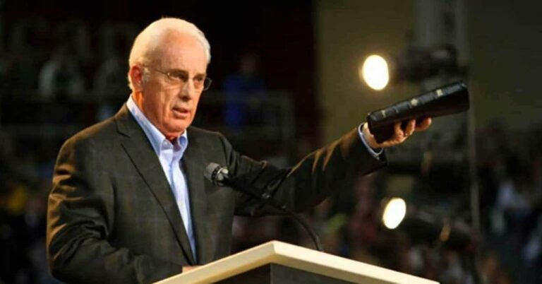 John MacArthur Pulpit